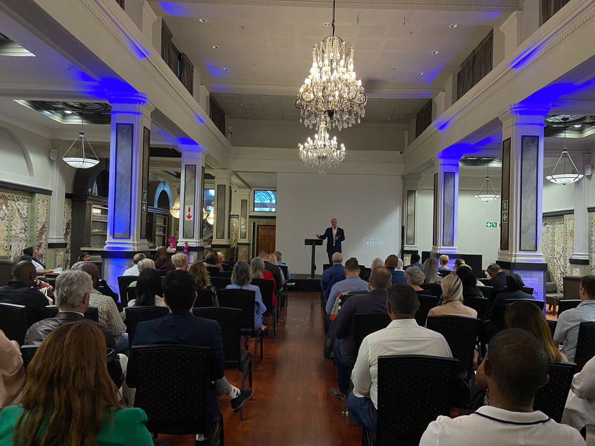 Simply_co_za's tweet image. What an inspiring Tuesday morning at 
@tajcapetown! As we joined a very successful Coffee Club Event: Love Your Business hosted by 
@Cape_Chamber. #UnlockingOpportunities #SimplyLocal #SimplyMahala