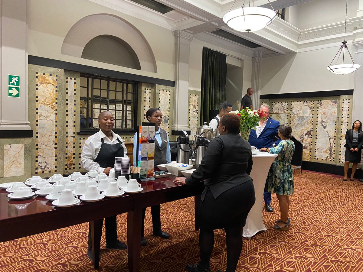 Simply_co_za's tweet image. What an inspiring Tuesday morning at 
@tajcapetown! As we joined a very successful Coffee Club Event: Love Your Business hosted by 
@Cape_Chamber. #UnlockingOpportunities #SimplyLocal #SimplyMahala