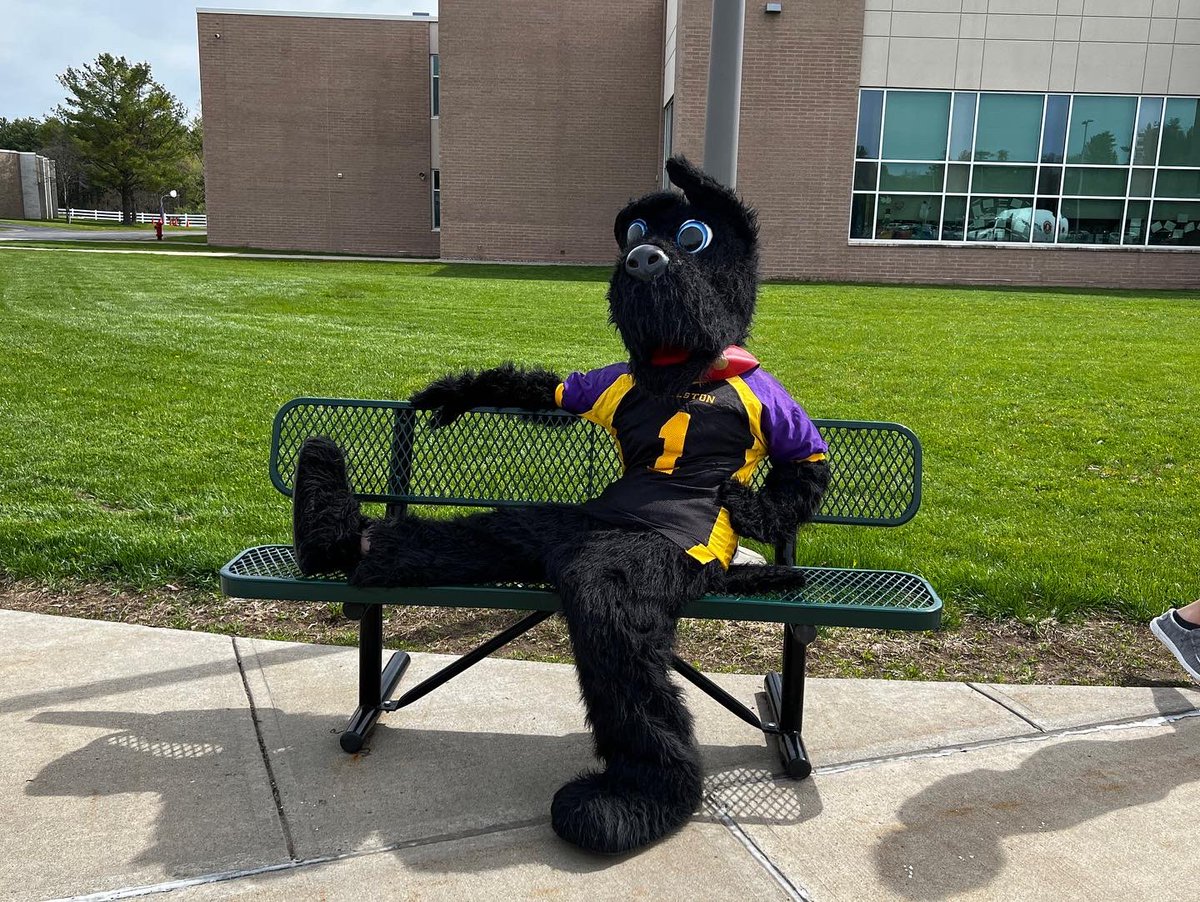 Hey Scotties….. time to signup for Spring Sports!

All students must complete registration process on Family ID &amp; have a current physical. Free physicals are 3/1 in nurse’s office. Please see the nurse to sign up.

Spring sports will start 3/13 - bscsd.org/Page/139
#BSCSD