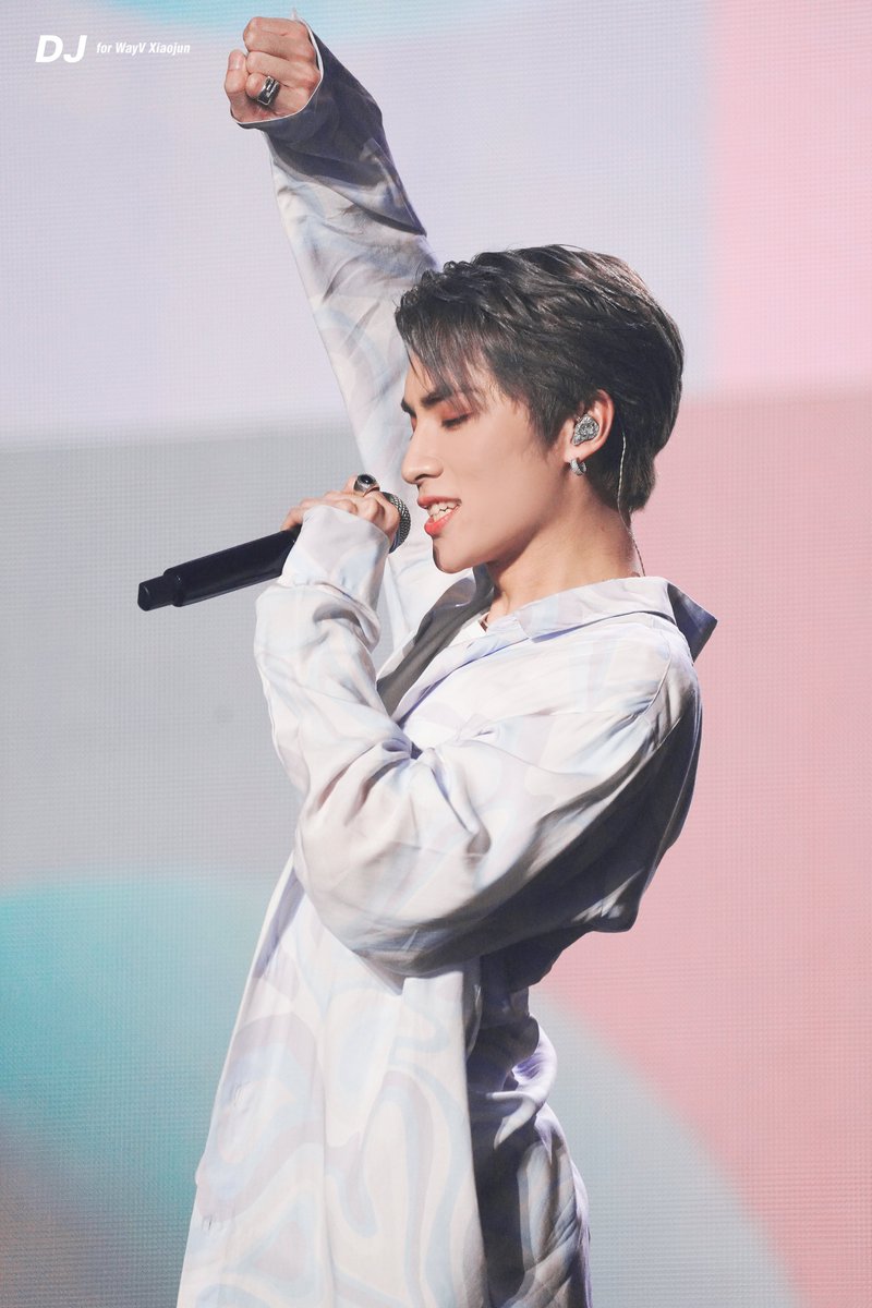 djxiaojun99's tweet photo. 230211 WayV Fanmeeting (2)

댄스타임😆😆

#XIAOJUN #WayV #샤오쥔 @WayV_official https://t.co/5ujIC98ZUD