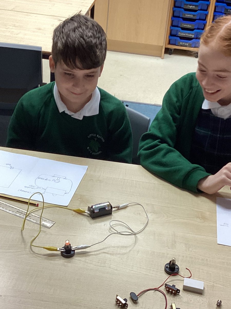 LittleSuttonCoE's tweet photo. Today in Peregrine class we have been learning all about electrical circuits. Our @pearson_UK challenge was to make the lightbulb light up 💡 #scienceexperiment #electrical #sciencebug https://t.co/fu0HkQ38tG