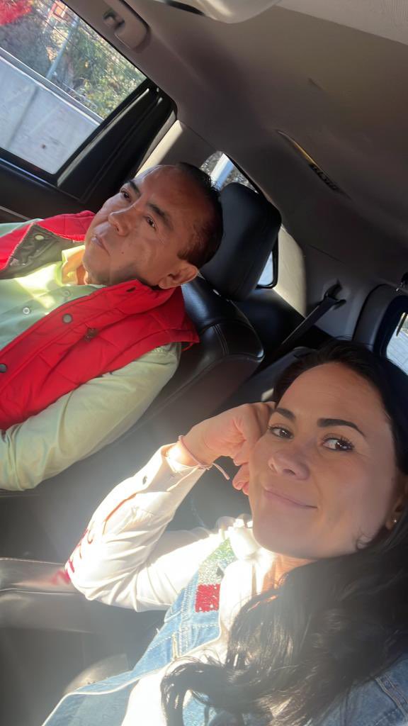 AlejandraDMV's tweet photo. Estoy orgullosa de ser tu hija, estoy agradecida por saber que viviste la vida como quisiste y que no dejas nada pendiente. Soy bendecida, puedo asegurar que tuve al mejor padre del mundo. Te amo papá. https://t.co/JpOn0Whfnf