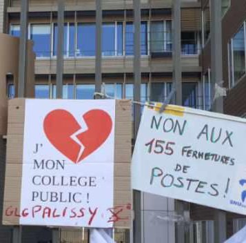 🔊Reçus en audience au #rectorat de <a href="/Academie_Paris/">Académie de Paris</a>, enseignants et parents du collège ont partagé leurs inquiétudes : 
❌️non aux classes surchargées,
✅️oui à un enseignement public de proximité.
 🚫 Stop aux fermetures de classes @UL10_FCPEParis <a href="/algrain_paris10/">Algrain Eric</a> <a href="/pbloche/">Patrick BLOCHE</a>