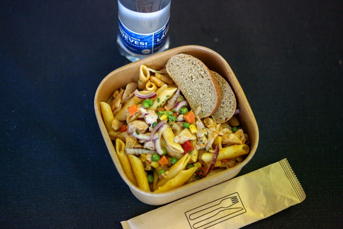 Ruoan ennakkomyynti Kyra Kyrklundin kouluratsastusklinikkaan 26.2. 
Vältä ruuhkat ja varmista ruoan riittävyyden tapahtumassa!
🔹Osta ennakkoon 19.2. mennessä!
Osta täältä: 
hevosopisto.fi/tapahtumat/kyr…