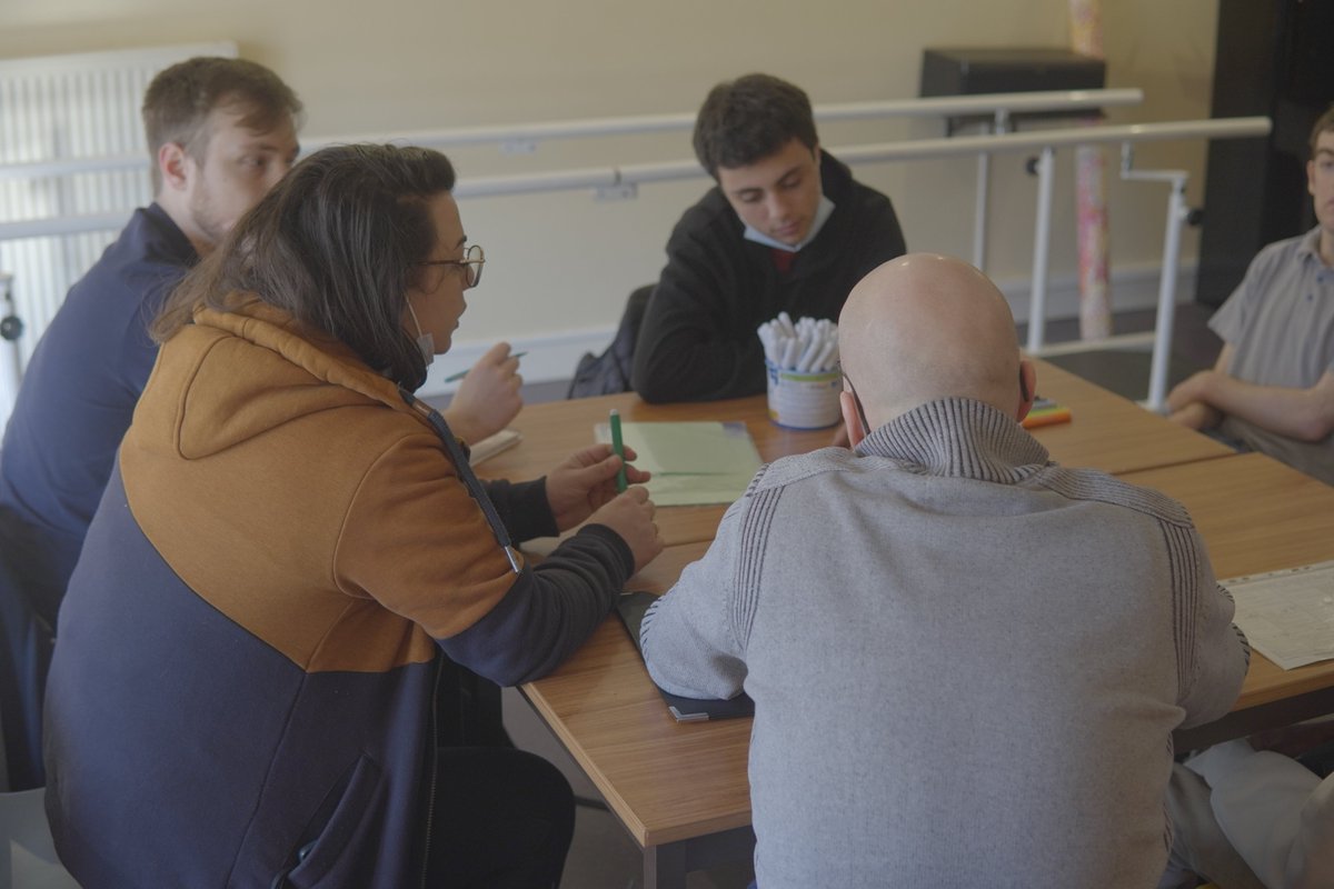 Association Traces tweet media