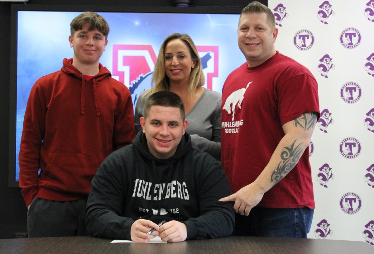 THSAthleticsSI's tweet photo. Congrats to Jaxson Jeske and his family on their commitment to Muhlenberg College @Muhl_Sports to be part of their Football program! #PiratePride https://t.co/QXGAEKkkOU