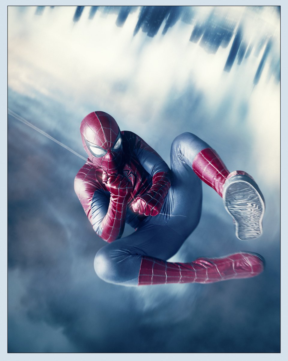 1998Wens's tweet photo. Spider-Man Blue 🥀

Today is Valentine’s Day, and every year Peter Parker passes by the bridge to leave a rose for Gwen. https://t.co/2th1hUJ5I4