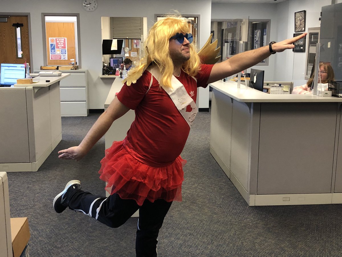 The IHS Valentine’s Cupid is spreading cheer @WestIrondequoit @IrondequoitHS Can you guess who?