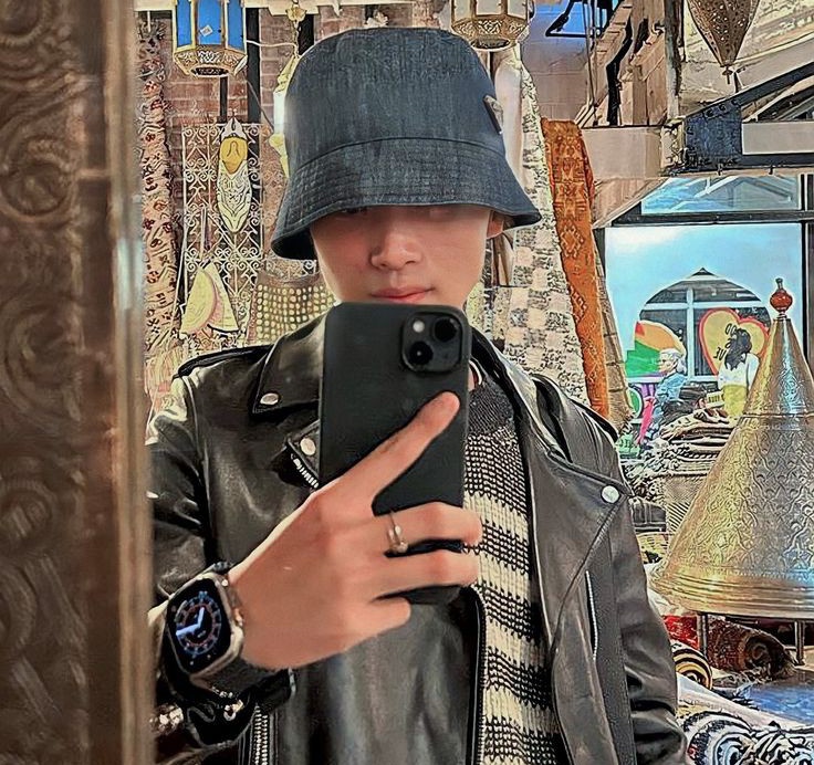aaron tweet media