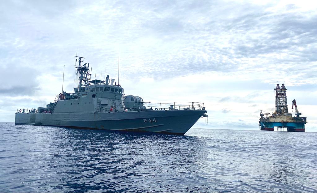 marmilbr's tweet image. #FiqueSabendo

O #PoderMarítimo é a projeção do Poder Nacional, quer como instrumento de ação política e militar, quer como fator de desenvolvimento econômico e social, visando conquistar e manter os objetivos nacionais.