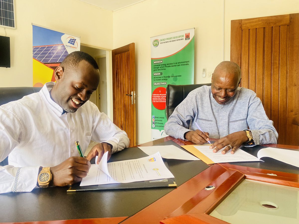 epd_rwanda's tweet photo. Happening now: @epd_rwanda signs a MoU with @NyamiramboSjitc this MoU  has an objective of producing skilled workers in the field of #solarenergy where short-term trainings &amp; dual system learning will be provided, research projects, and other joint projects will be carried out. https://t.co/mtv7Yd5lgL