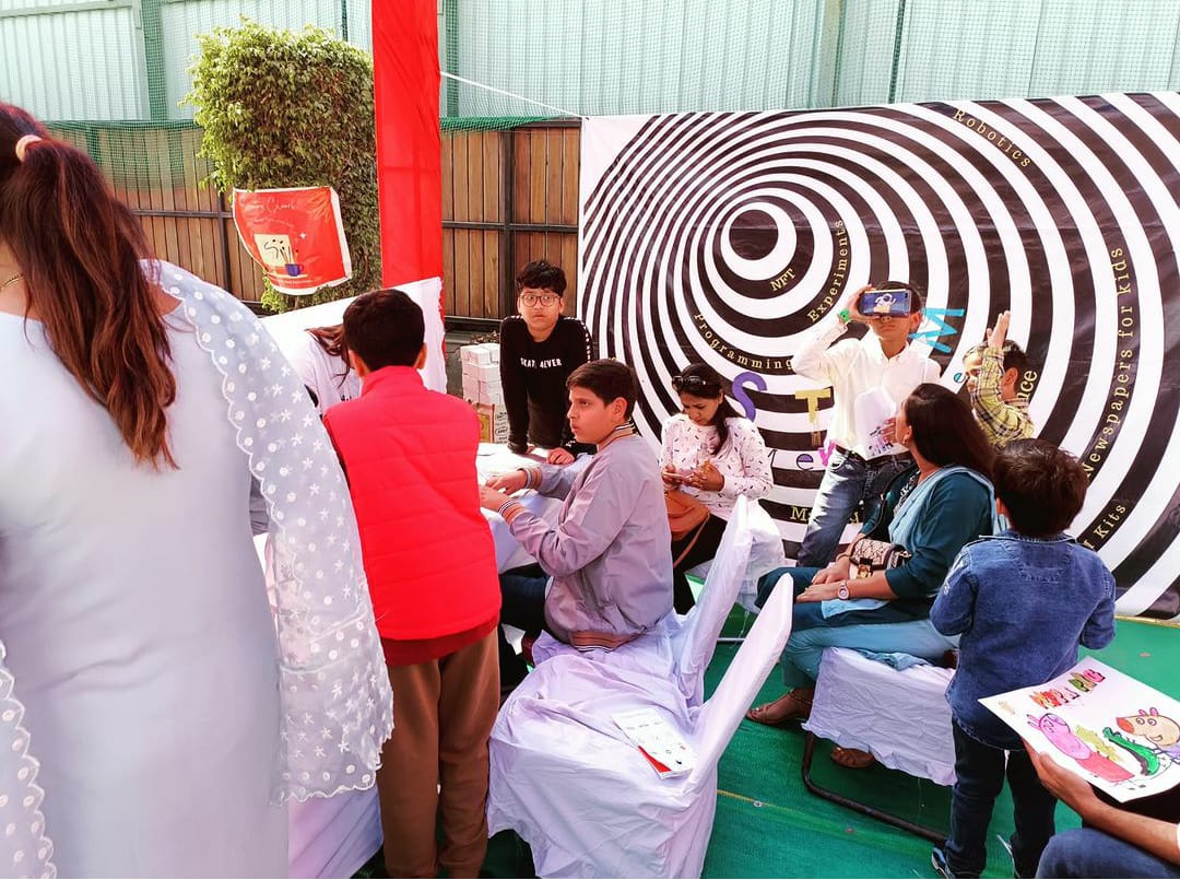 STEM_Metaverse's tweet photo. We had an awesome time , Hope you see you and your friends at the next @Kukrukofest
Stay tuned for more inspiring content.
#StemMetaverse #STEM #NFT #StemEducation #VR #upcomingevent2023 #kukdukoolitfest2023 https://t.co/lMKBresq1r