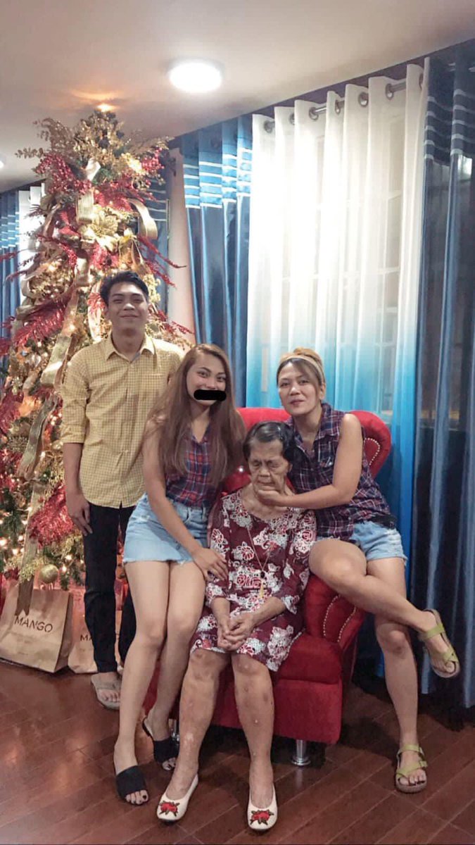 Austin99231531's tweet photo. Happy valentine day 🤣☺️🌺 wishing my mom happy all the time and also with me forever 🌸💕 I love you mom and you too my lovely aunt and uncle wish both of you good luck and happy every day 🫶🏻👩‍🦰👨 https://t.co/Vu7X6DQgjc