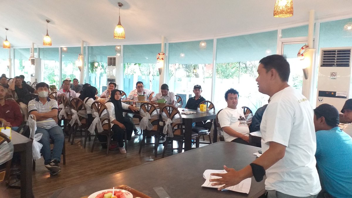 Jepri_SIP's tweet photo. Perjalanan ini mengajarkan arti sebuah keselarasan

#BersamaJokowi mengambil langkah cepat menuju #IndonesiaMaju https://t.co/07C4eHhrlN