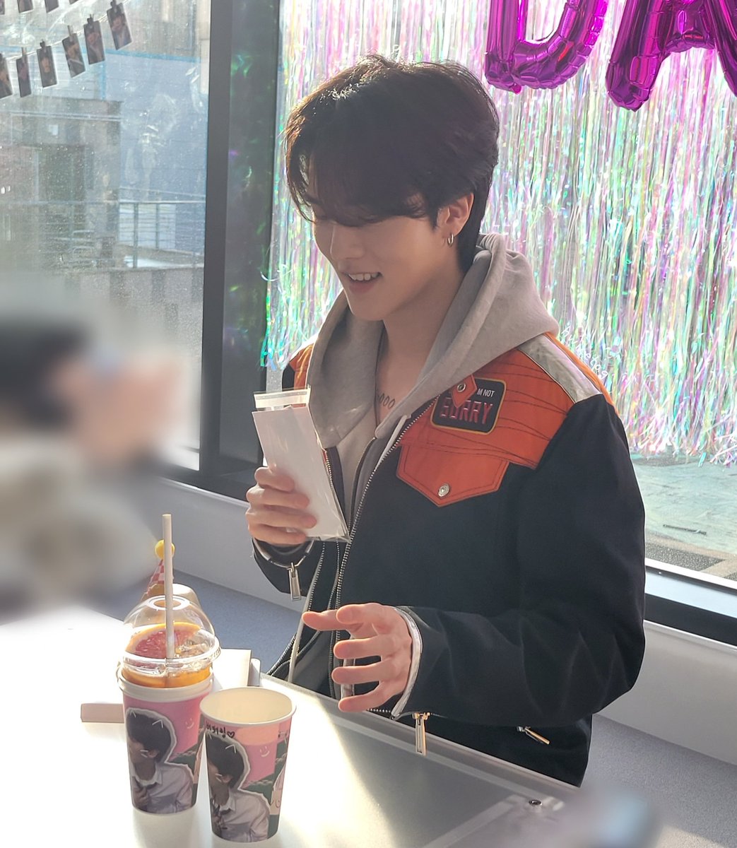 hwicetag's tweet image. 정훈이 덕분에 완전 행복했던 날이였다 
#HAPPY_JUNGHOON_DAY 🎂