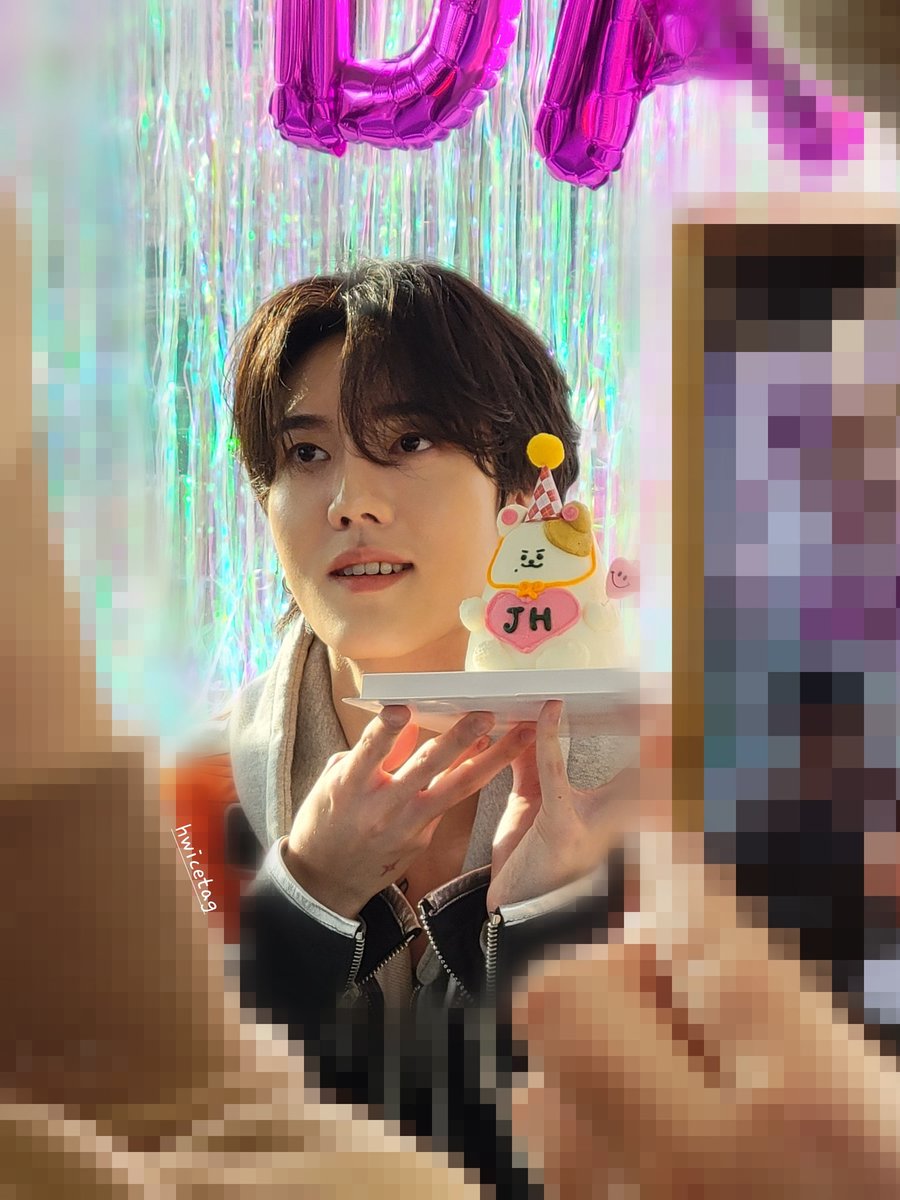 hwicetag's tweet image. 정훈이 덕분에 완전 행복했던 날이였다 
#HAPPY_JUNGHOON_DAY 🎂