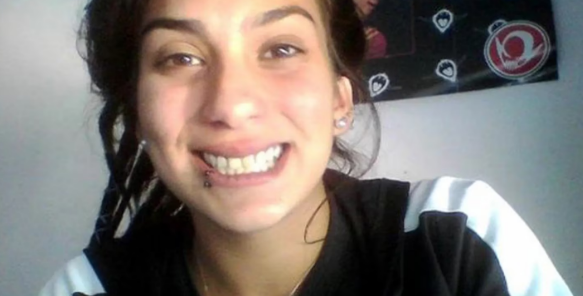 Siwisi's tweet image. Hablemos de ella. Hablemos de lo que perdimos cuando la perdimos. Hoy Lucía cumpliría 23 años. Hablemos de ella, asesinada a los 16. Conozcámosla en las voces de quienes la amaron. Seamos su voz.

#JusticiaPorLucia