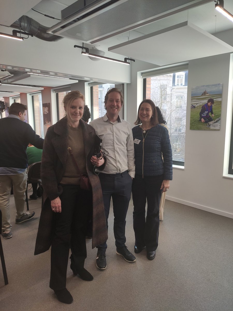 G-DEFINER tweet media