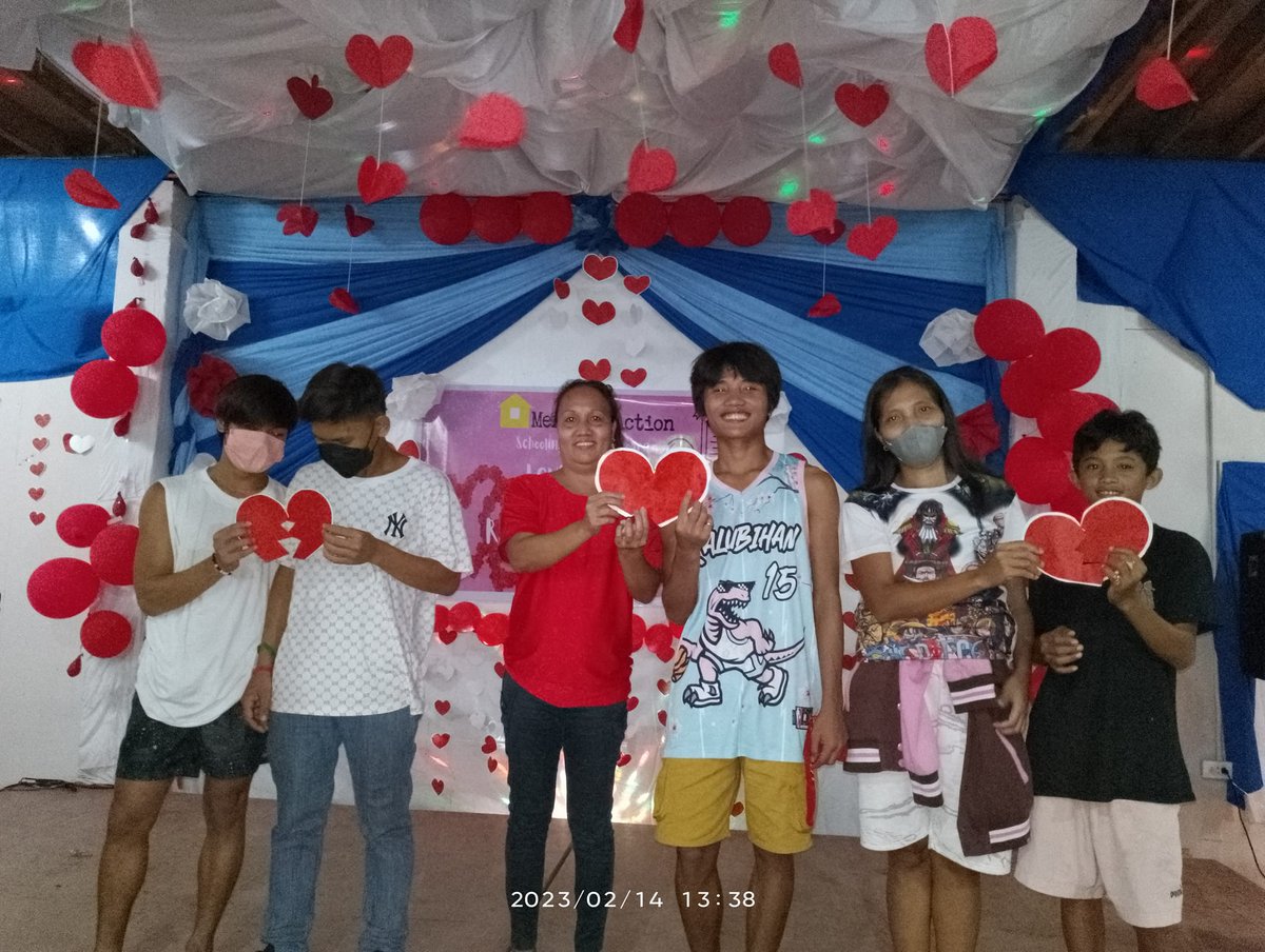 MercyinActionUK's tweet photo. #Valentine's Day isn't just one day in the #Philippines - we've been celebrating Love Month! Here's some photos of Love Month Recognition Day, with our Drop in kids and their parents 💕 #LoveMonth #MercyinAction https://t.co/3ZkeNXSBVF
