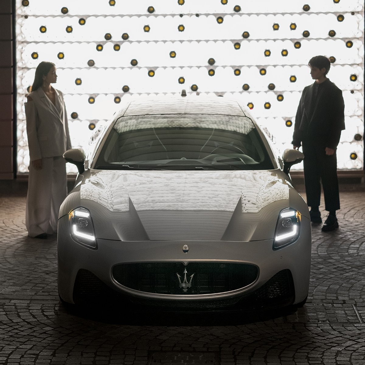 Maserati_HQ's tweet photo. Dual soul.
The story of attraction where hand-crafted Italian materials pair with innovative technology.
GranTurismo. The Others Just Travel.
#Maserati #MaseratiGranTurismo https://t.co/k3O5ri6nDf