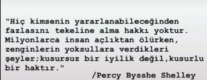Kaç gündür düşünüyorum bilmiyorum. Zaman bizim için hiç bu kadar kıymetli olmamıştı. Hala hayatta o kadar insan var o enkazlarda ve yaptığımız tek şey insanlara çamur atmak olmamalı.#deprem