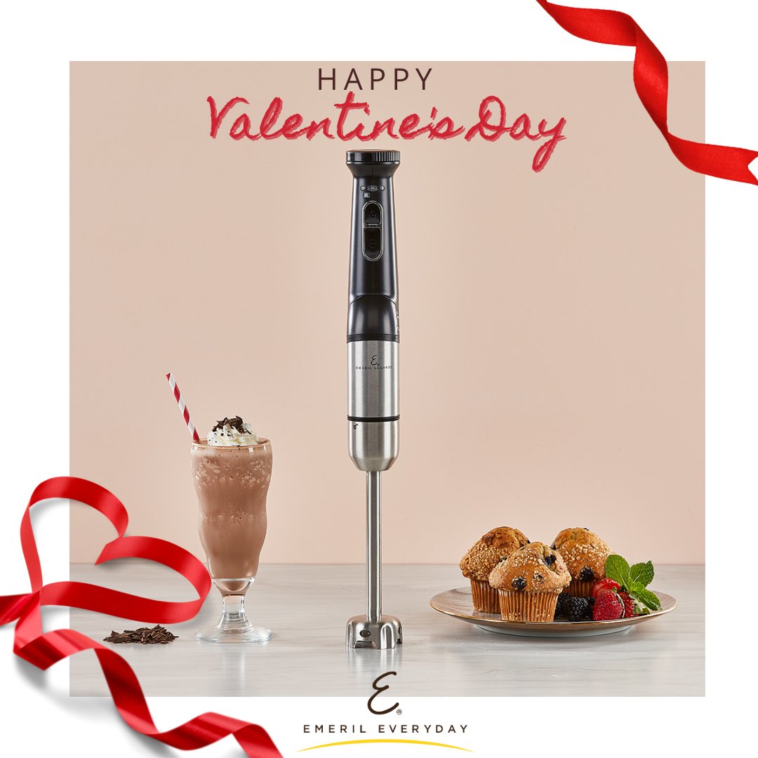 EmerilEveryday's tweet photo. Happy Valentine's Day from all of us at Emeril Everyday!

#EmerilEveryday #ValentinesDay #BlenderAndBeyond #Bam https://t.co/FTtSduPqQb
