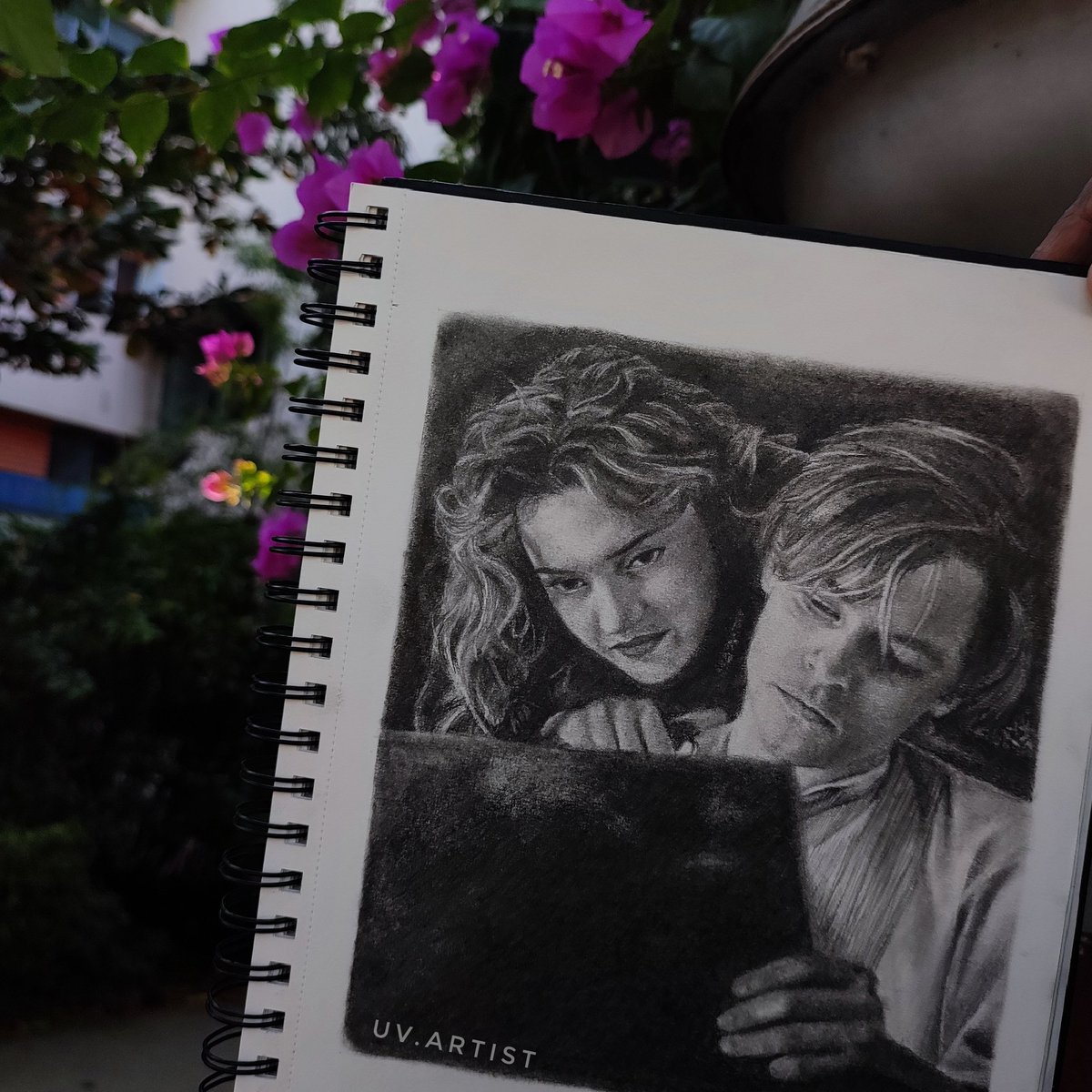 UVDrawings's tweet photo. Love can touch us one time ,and last for a lifetime ❤️✨
#valentinesday
#love #lovers #couple #heart #drawing #art #artist #velantine #live #artists #trend #trending #lovable #life #cute #jack #rose https://t.co/FLcWCzk0jV