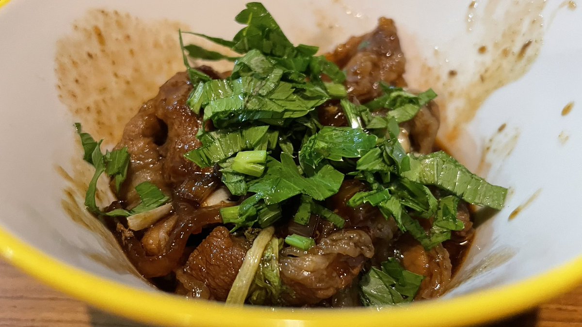 kozirama's tweet photo. Bosen sama makanan jepang yg terlalu umami-salty? Nih beli Tonkatsu Sauce (Sweet-sour), halal. Cocok buat goreng2  masak2 tumis2…. https://t.co/VTdtH7Rb5z