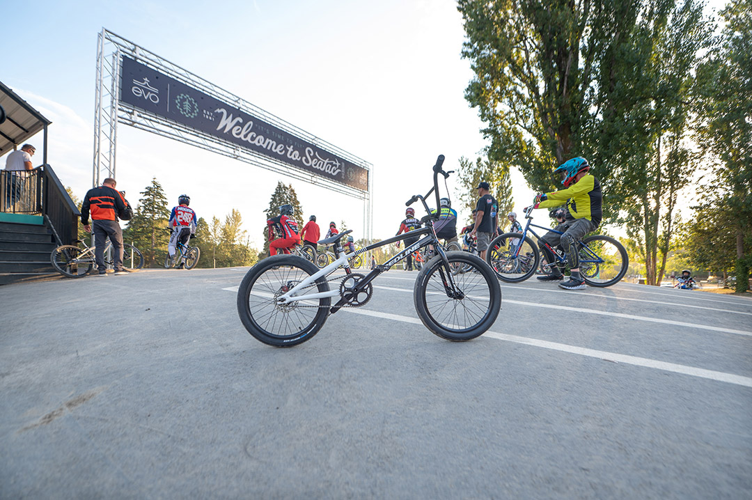 redlinebicycles's tweet image. What Redline says &quot;I&apos;m here to race&quot; when you see it at the track?

#bmx #bmxrace #proline #heritage #racebike #seatacbmx #thismeansbusiness #ItAllStartsWithARedline
