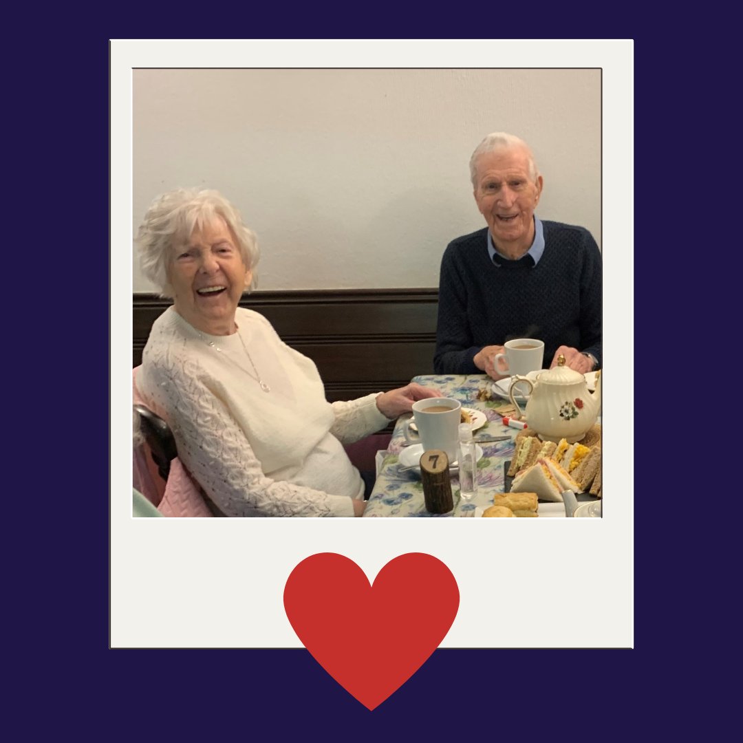 Re-engage tweet media