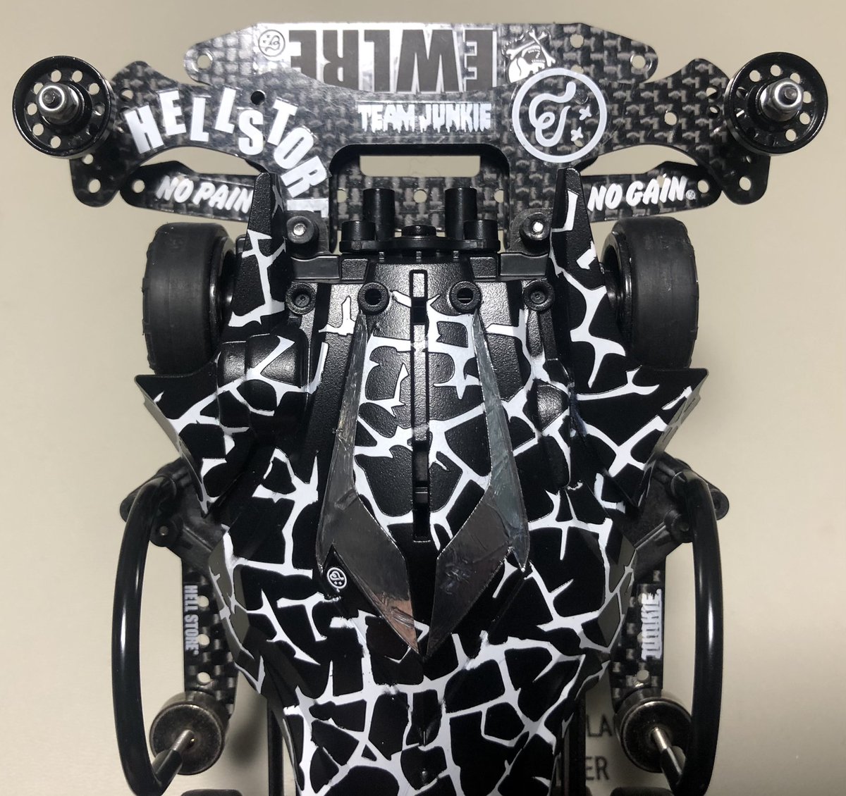 kvk_xxx's tweet image. B-MAX完成🕷🕸

#evilwire
#SiROCROWS
#HELLSTORE
#mini4wd 
#XX
#BMAXGP
#BMAXGPアイムレディ