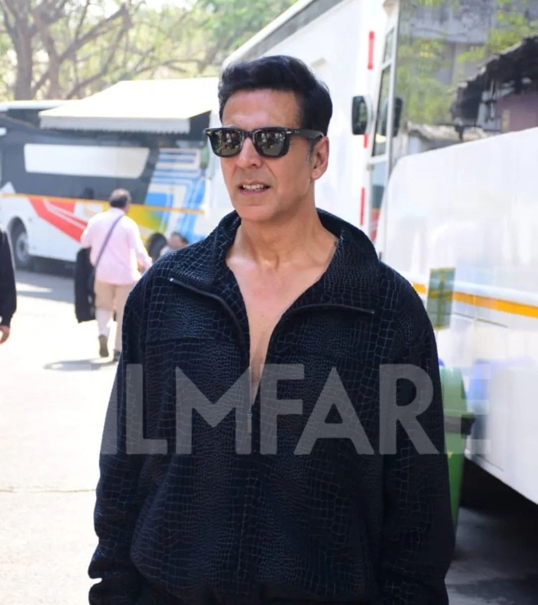 AnilAkki51's tweet photo. Are you ready i am back 24 Feb

10DAYS TO SELFIEE

love you @akshaykumar sir https://t.co/II8oe7J0WA