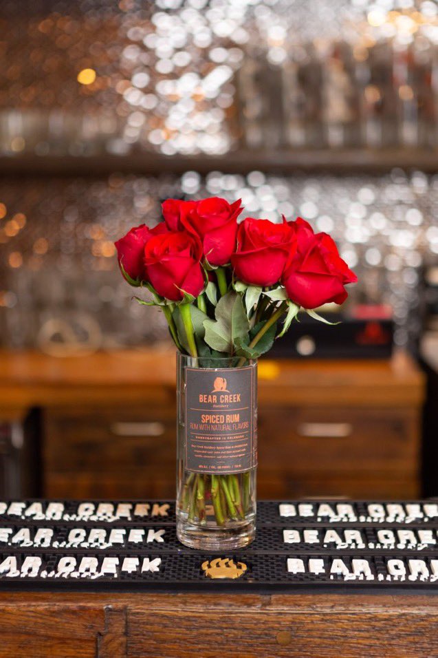 StillBearCreek's tweet photo. Roses are red. Violets are blue. On any given day, a pour of Spiced Rum will do. Happy Valentine’s Day out there! #comecraftwithus #distilledindenver #knowyourspirits #readthelabel #whatsinyourbottle #coloradomade #handcrafted #craftspirits
#rum #canetotable #spicedrum https://t.co/zqr0zQ4lw5