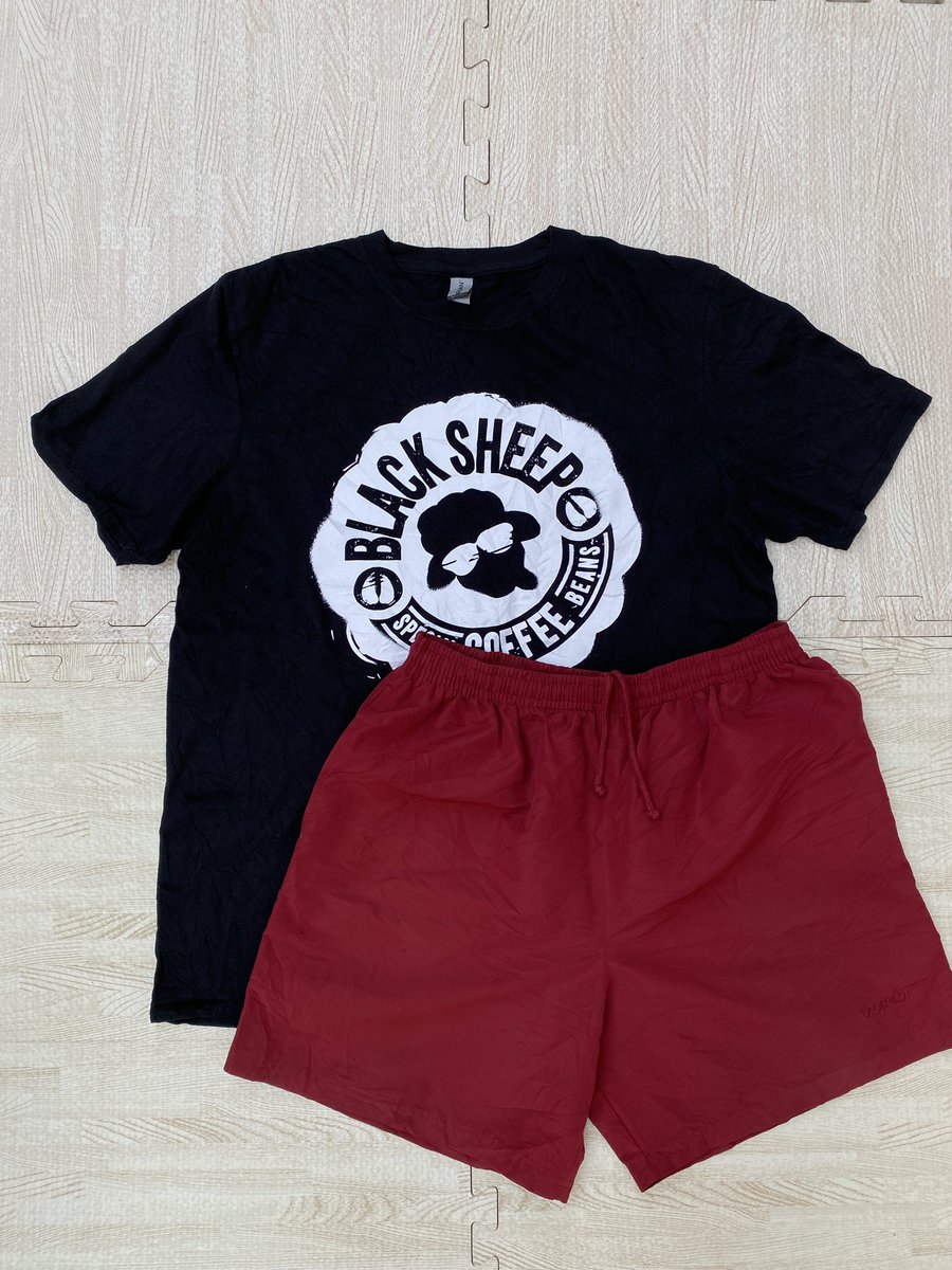 peng_shirts's tweet photo. Ladies, you don’t have to break the bank to get him something nice this season. Get him PENGED!!
Combo set of T-shirt and Shorts
Size: LARGE
First Grade Quality ✅
Price: 6500N (N500 discounted) https://t.co/5P6U5YeSBk