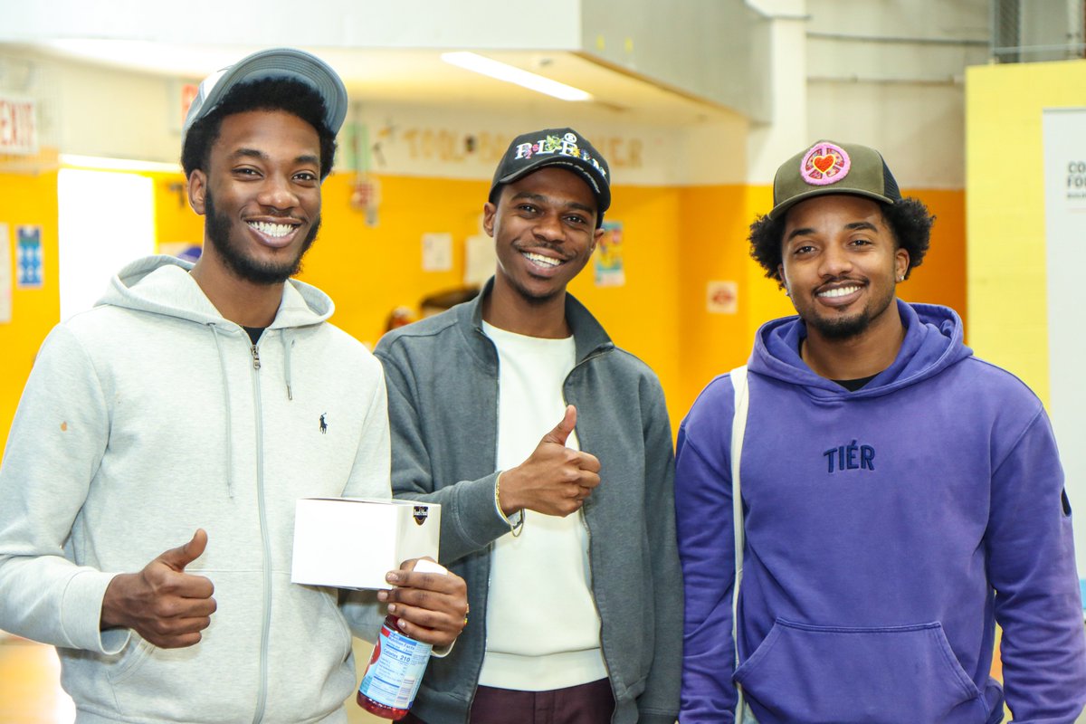NYC_SBS's tweet photo. Cannabis NYC is aiming for the stars! 🌿🚀✨

This weekend we launched #LiftOffCNYC, our 5-borough Listening &amp; Learning Tour and connected the BX community with info &amp; convos about current state laws, NYC resources + initiatives, and anticipated industry opportunities! https://t.co/8Al31cELbs