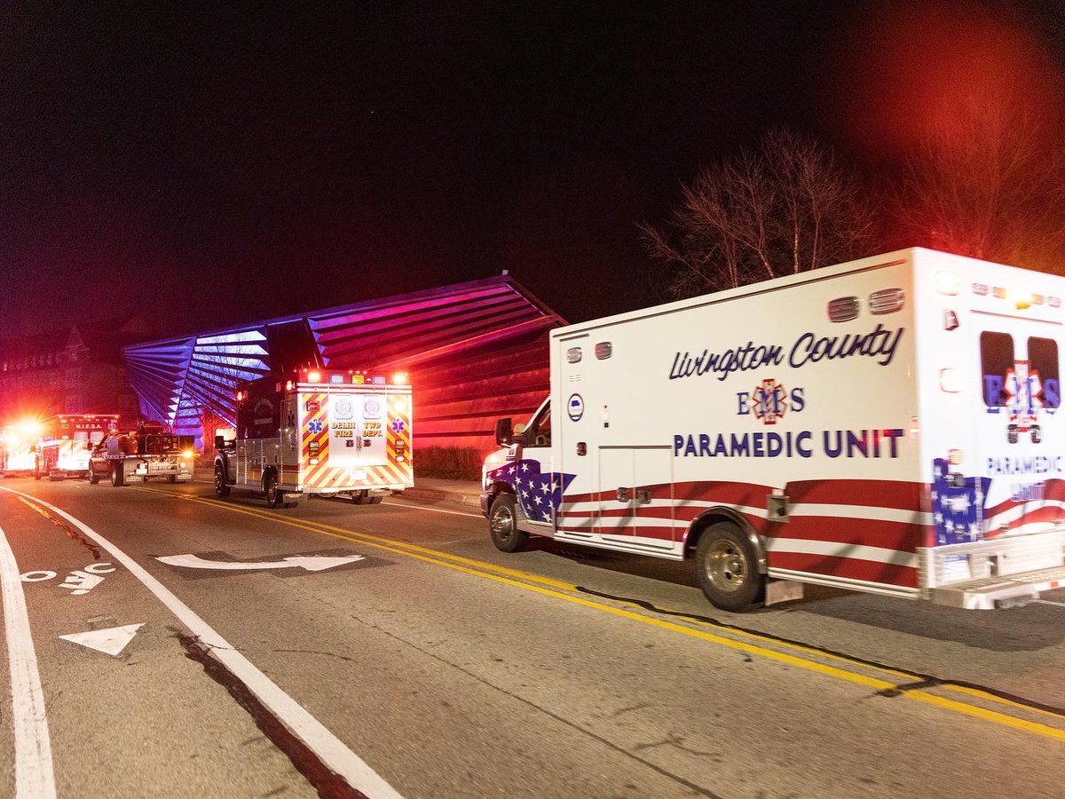 JMcGrawPhotog's tweet photo. Such a sad evening and morning for the spartan community. Too many communities like ours have and will deal with this. #MichiganStateUniversity #massshooting #GUNviolence #msu #eastlanaing #elstrong https://t.co/s16DDycJa1