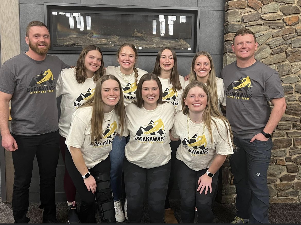 SCBreakaways's tweet photo. Today’s the day! Good luck to the girls on the St. Cloud Breakaways Alpine Ski team! #MSHSLState #giantsridge #alpineskiing #letsgo https://t.co/gfpWrspI4D