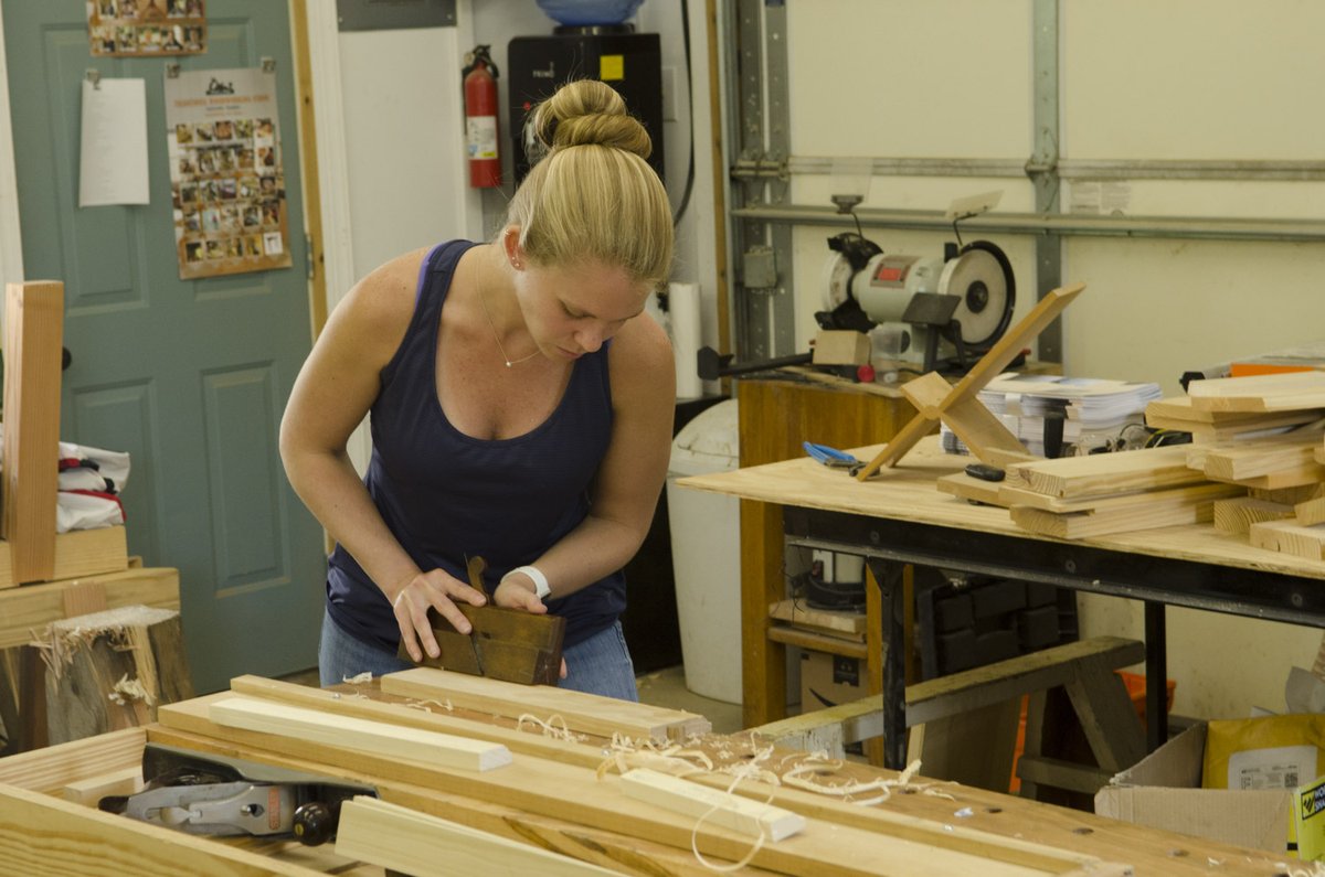 Wood and Shop tweet media