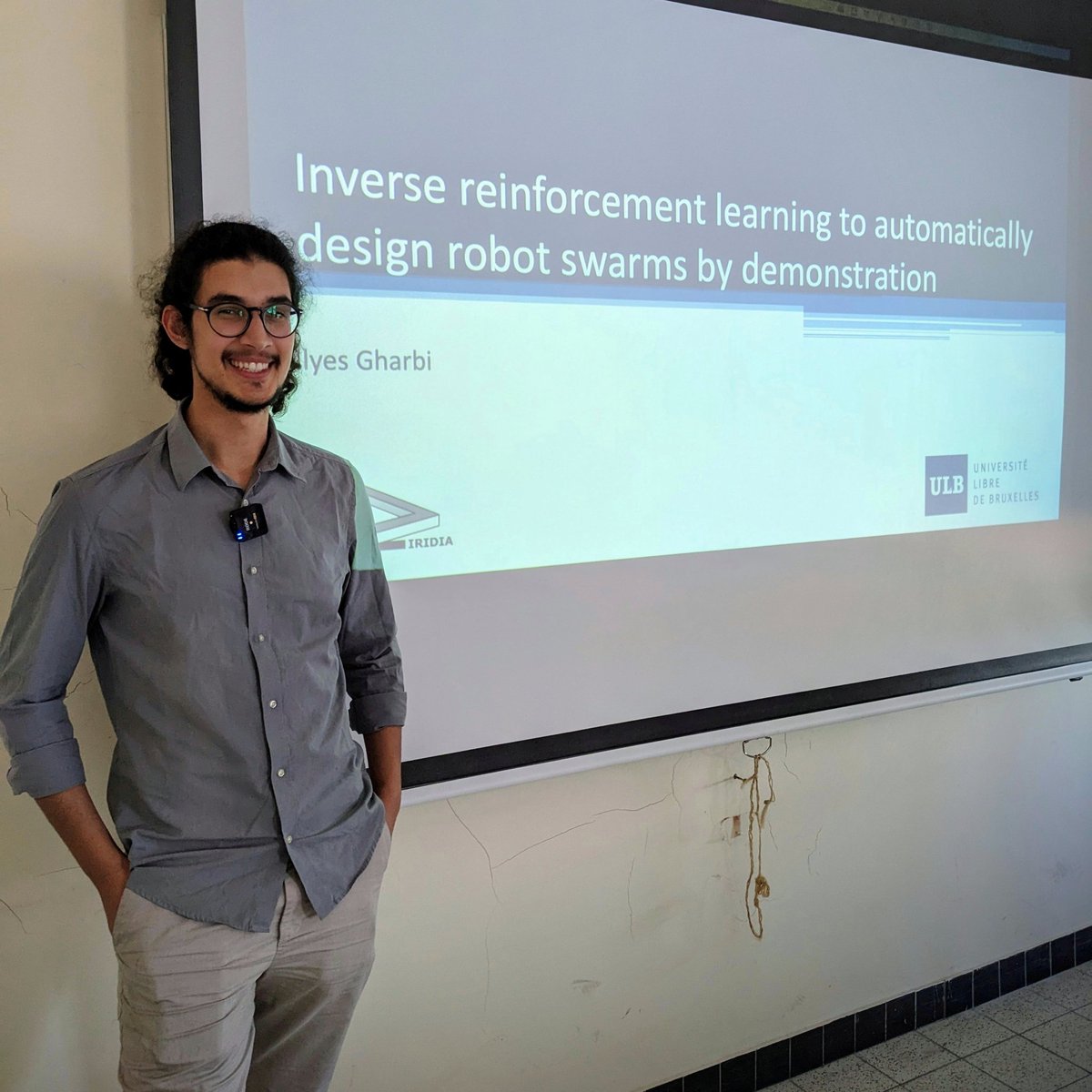 IRIDIA_ULB's tweet photo. In today's IRIDIA seminar: 

"Inverse reinforcement learning to automatically design robot swarms by demonstration".

Presented by @ilgha3, PhD student at @IRIDIA_ULB under the supervision of @mbirattari, and member of @Demiurge_ULB.

A sneak peek to #ICRA2023 🫣.

📈🤖🤖🤖🤖 https://t.co/opau8NKiZk