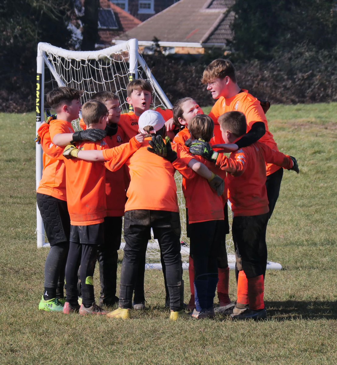 academyofgks's tweet photo. An amazing day today with the fog clearing to make a sunny Valentine’s Day Goalkeeper Camp from Stopper Squad!

#ValentinesDay #goalkeeper #gkunion @bhtfcjuniors @StoreSussex @GIK_FemaleHUB @bhtfcgirls @thgkblog @themoderndaygk @TheGKUnion https://t.co/HAEDOV5HT0
