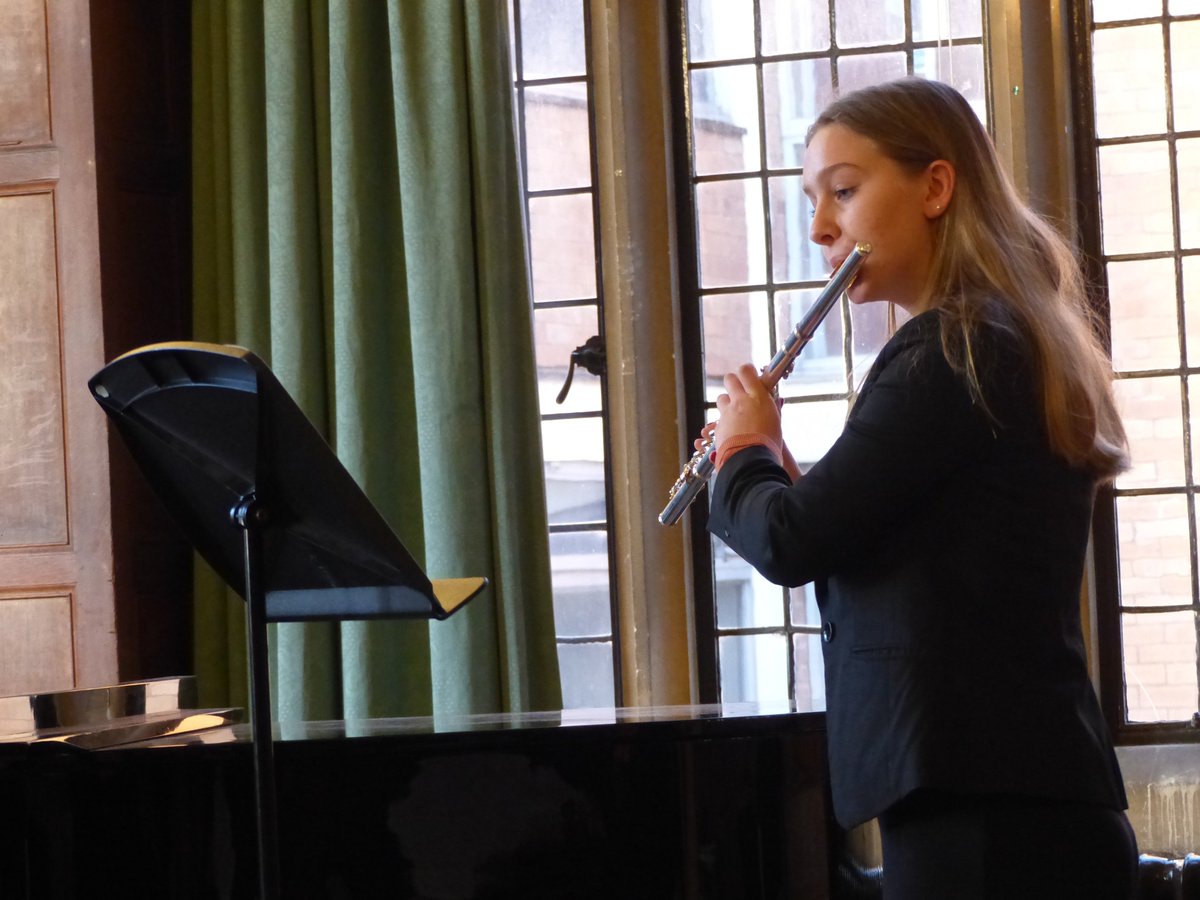 QueensTaunton's tweet photo. We had a wonderful end to the half term last week at our Teatime Concert in the Old Music Room. Well done to our talented musicians ๐ถ๐ป
#QueensCollegeTaunton #QueensTaunton #Music #Performance #TeatimeConcert #Somerset #Taunton https://t.co/BQuo41QqS3