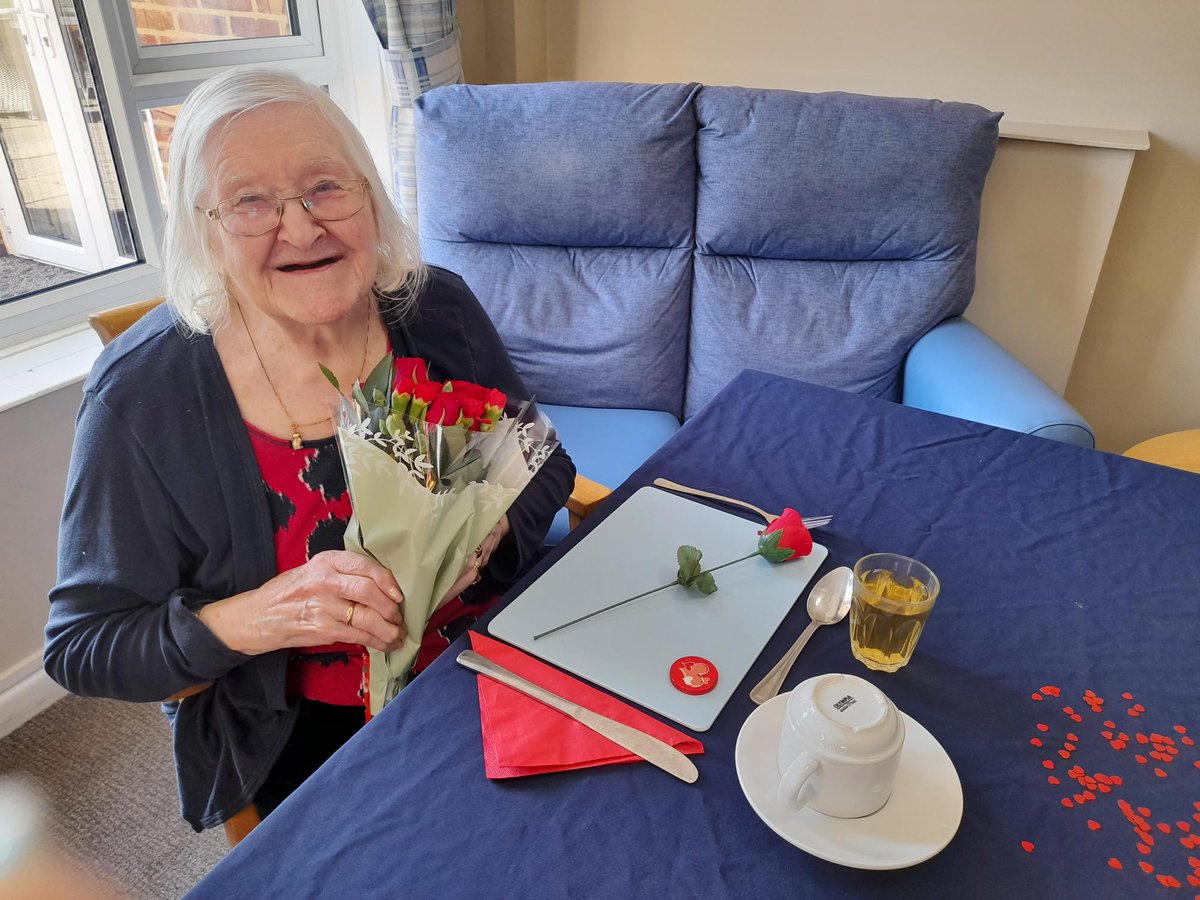 CareSouthUK's tweet photo. Happy Valentine’s Day! 💗

Love is in the air at #CastleDene where residents welcomed their significant others for a special Valentine’s meal prepared by Chef Ian. 

What a lovely way to celebrate such a special day with #FoodFunFriendship. 

#ValentinesDay #CareSouthUK https://t.co/gW8e9dDVjk
