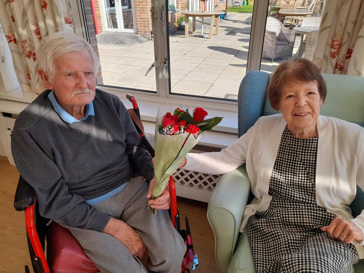 CareSouthUK's tweet photo. Happy Valentine’s Day! 💗

Love is in the air at #CastleDene where residents welcomed their significant others for a special Valentine’s meal prepared by Chef Ian. 

What a lovely way to celebrate such a special day with #FoodFunFriendship. 

#ValentinesDay #CareSouthUK https://t.co/gW8e9dDVjk