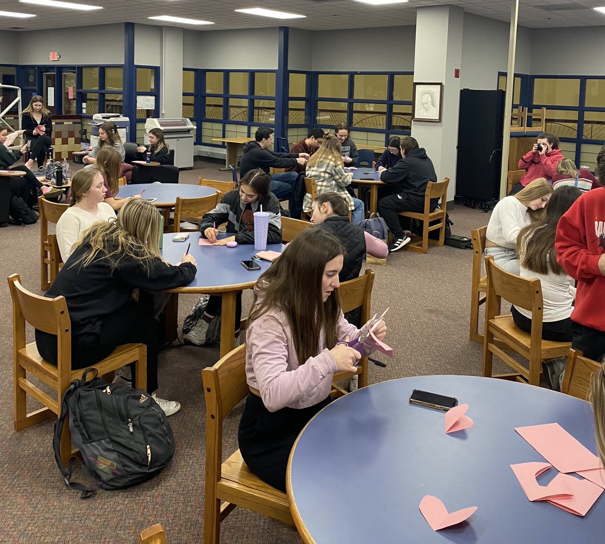 SCHSNHS14's tweet photo. NHS spreading some kindness! https://t.co/YD6Akcc5yh
