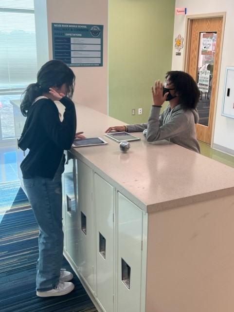 NeuseRiverMS's tweet photo. #AtTheRiver #SpheroCoding Just a bit of computer science to start the day with Mr. Jackson! #STEAM #codinglife #RavensSoar https://t.co/XPPtekFk4s