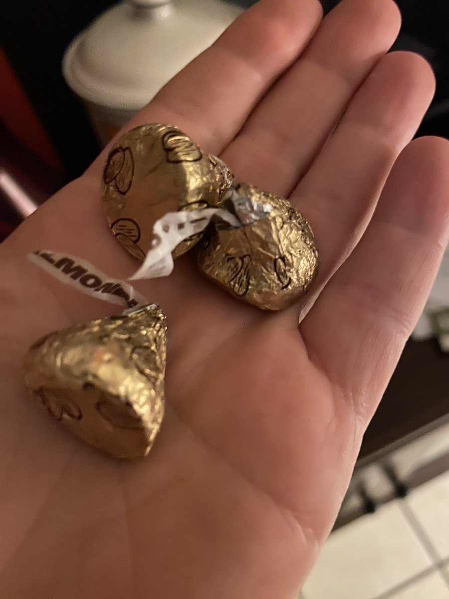 Kisses !!! Happy Valentines Day❣️