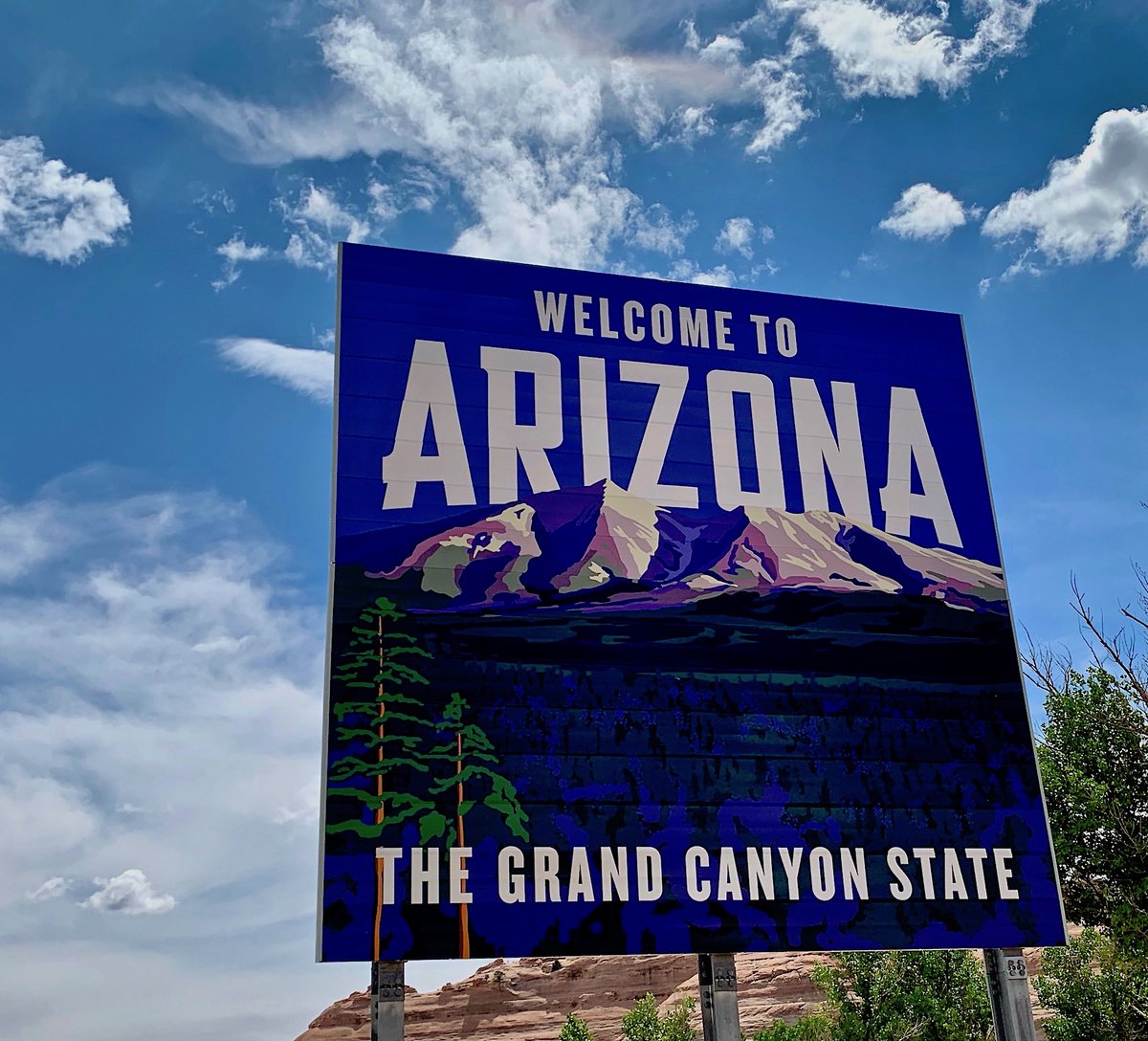 AZRogerNaylor's tweet photo. Happy birthday to my beloved #Arizona! It is a land where cactus rise like spiny giants, tall mountains spear the clouds, our canyons are Grand, and our sunsets are a spiritual awakening. Happy birthday to Arizona, stealer of my heart and changer of my life! #48thstate https://t.co/azFTBmyLNa