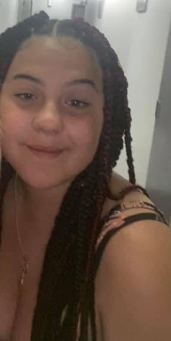 TPSOperations's tweet photo. MISSING:
Destiny, 14
-l/s on Mon. Feb. 13 at 11:30 am in the Carlaw Ave &amp; Westwood Ave @TPS55Div
-5'7", 150 lbs, brown eyes, curly brown hair
-wearing black/white Mosse Knuckles jacket, black sweater, black joggers, white/navy Jordan sneakers
#GO350913
^sc https://t.co/ShcIxXpyEr