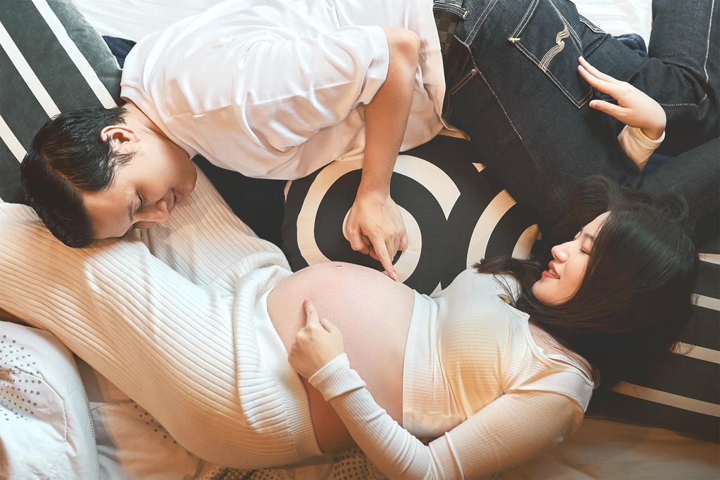 seph33's tweet photo. Cozy V day 💘 ￼👨‍👩‍👦‍👦
Loading…75%
 #soontobe #dadandmom https://t.co/pvbru39btV https://t.co/YSZKIvtkv5
