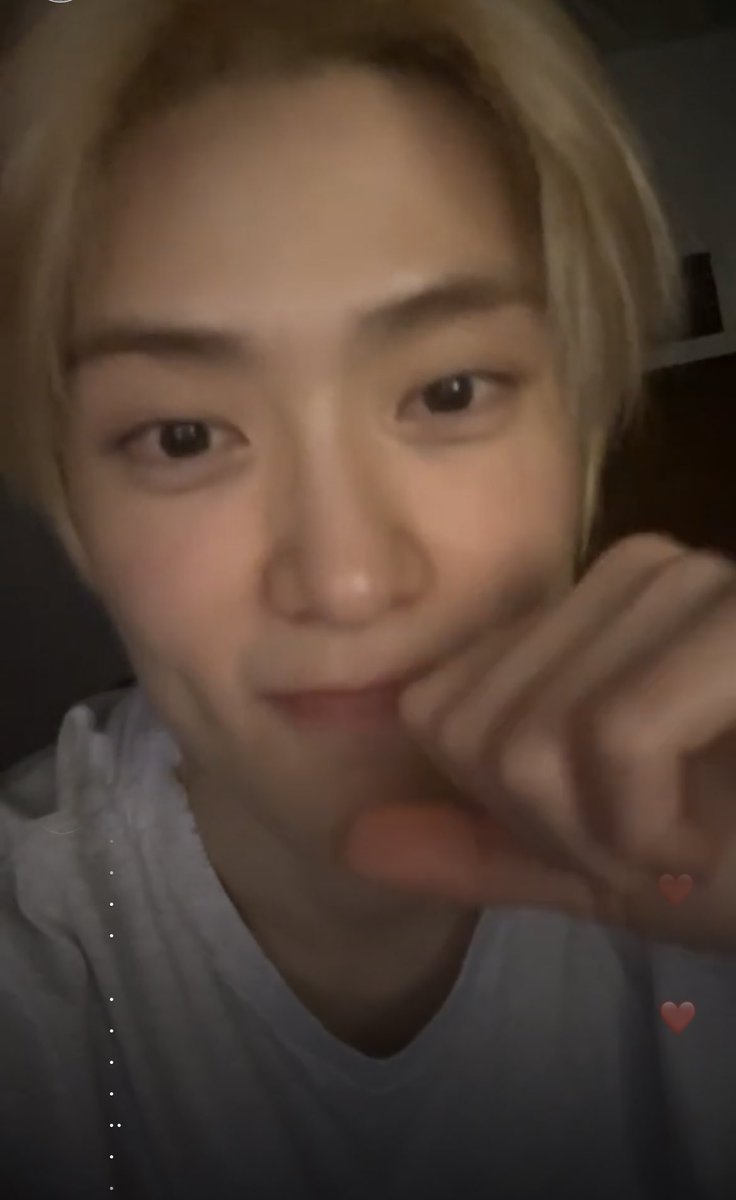 cuz1tsyou's tweet photo. 우리 재현이 초롱초롱한 눈빛 머냐꾸 이거 https://t.co/Nif2q8Cxm7